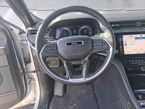 New 2026 Jeep Grand Cherokee Altitude AWD/4WD image 29