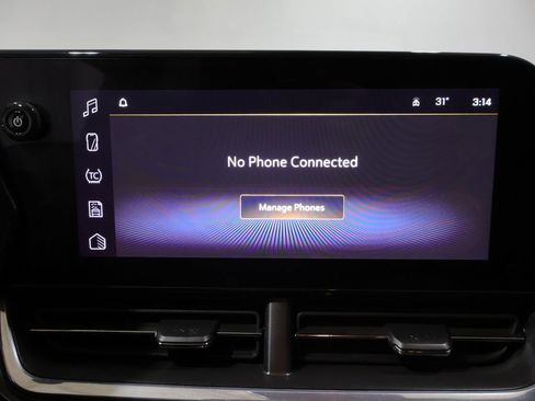 Used 2024 Chevrolet Trax RS w/ Driver Confidence Package image 28