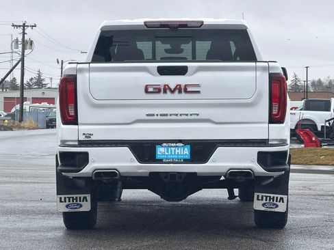 Used 2022 GMC Sierra 1500 AT4 w/ AT4 Premium Package AWD/4WD image 7
