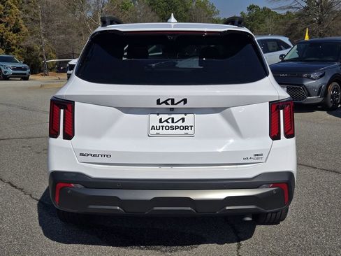 Certified 2025 Kia Sorento SX Prestige w/ Olive Brown Leather Package image 9