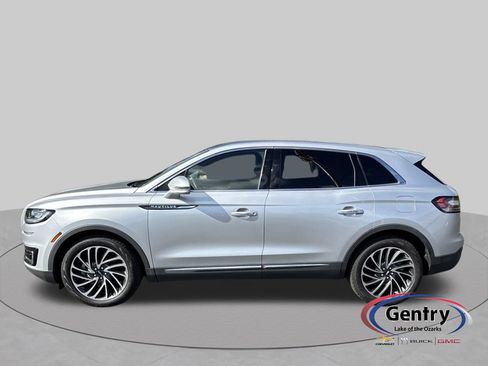 Used 2019 Lincoln Nautilus Reserve AWD/4WD image 2