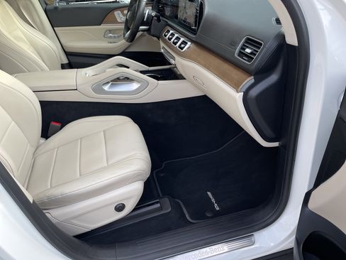 Used 2022 Mercedes-Benz GLS 450 4MATIC image 53