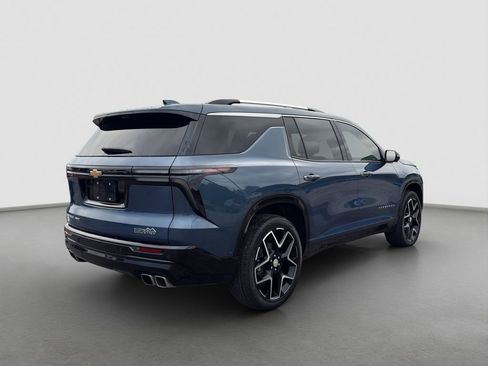 Used 2025 Chevrolet Traverse High Country w/ LPO, Floor Liner Package AWD/4WD image 6