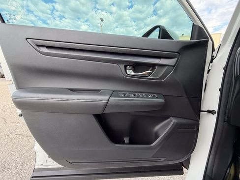 Used 2025 Honda CR-V EX image 20