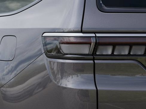 New 2026 Jeep Grand Wagoneer L 4WD w/ Premium Group I image 9