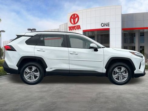 Certified 2023 Toyota RAV4 LE AWD/4WD image 3