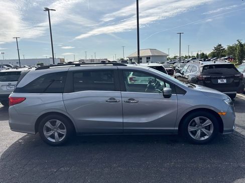 Used 2019 Honda Odyssey EX-L image 2