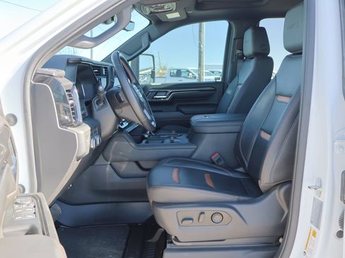 Used 2024 GMC Sierra 2500 AT4 w/ AT4 Premium Plus Package image 13