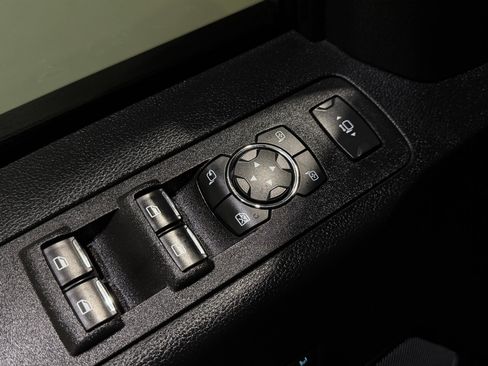 Used 2021 Ford F250 Lariat w/ Lariat Value Package image 32