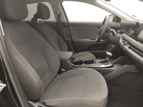 Used 2025 Kia K4 FWD image 21