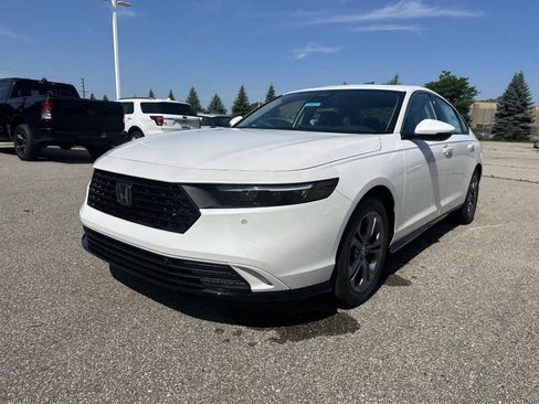 New 2025 Honda Accord EX-L image 4