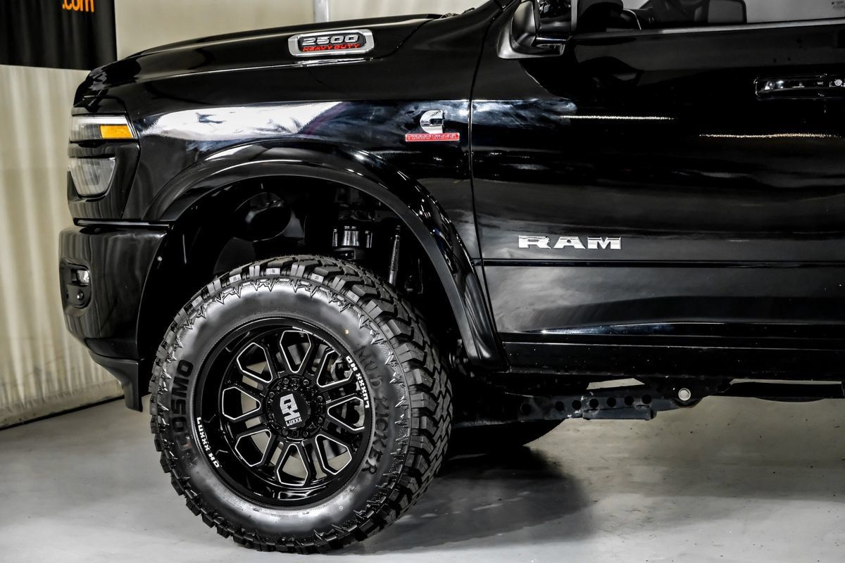 Used 2025 RAM 2500 Laramie AWD/4WD image 13