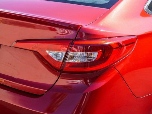 Used 2017 Hyundai Sonata SE image 7