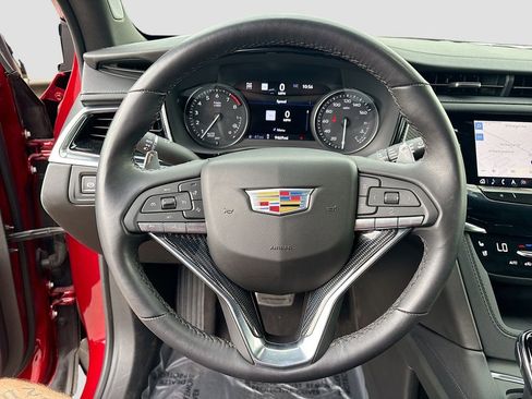 Used 2024 Cadillac XT6 Sport w/ Technology Package image 11