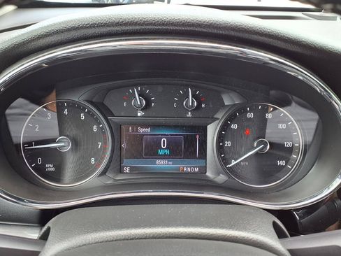 Used 2020 Buick Encore Essence FWD image 31