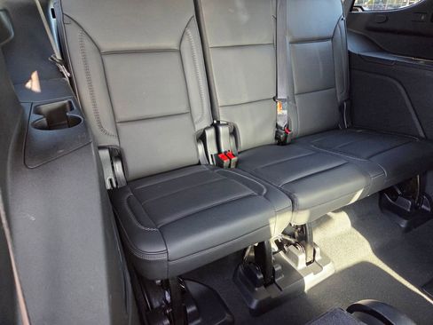 Used 2025 GMC Yukon Denali AWD/4WD image 20