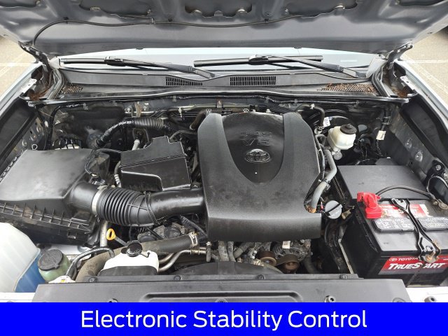 Used 2021 Toyota Tacoma SR5 AWD/4WD image 17