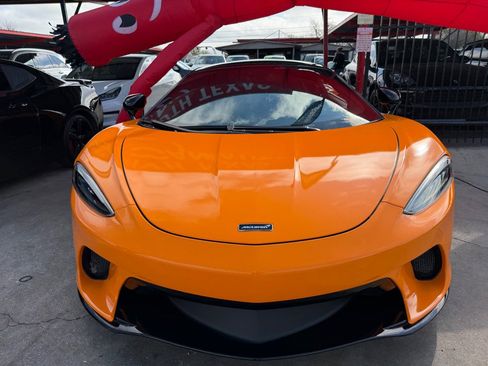 Used 2020 McLaren GT image 14