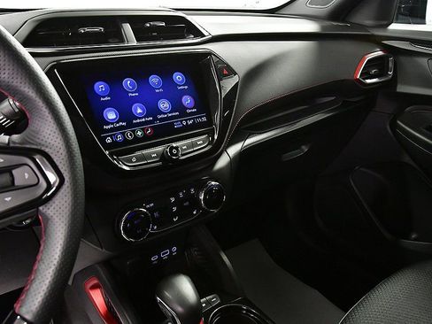 Used 2023 Chevrolet TrailBlazer RS w/ Convenience Package image 21