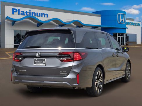 New 2026 Honda Odyssey Elite image 5
