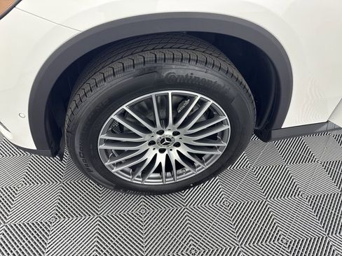 New 2026 Mercedes-Benz GLC 300 4MATIC image 32