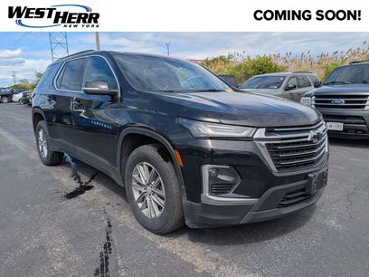 Used 2023 Chevrolet Traverse LT w/ Rear Camera Mirror Package