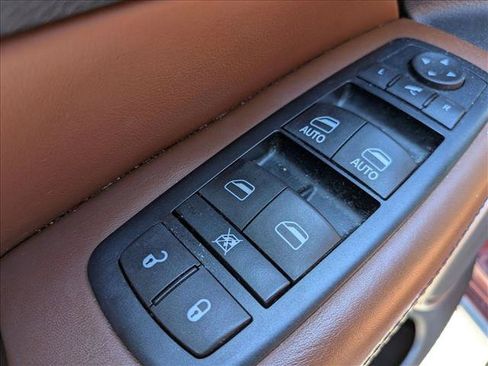 Used 2016 Jeep Grand Cherokee Summit w/ Platinum Series Group RWD image 11