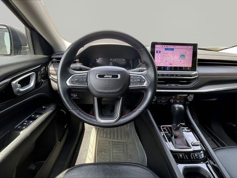 Used 2022 Jeep Compass Trailhawk w/ Trailhawk Elite Group AWD/4WD image 8