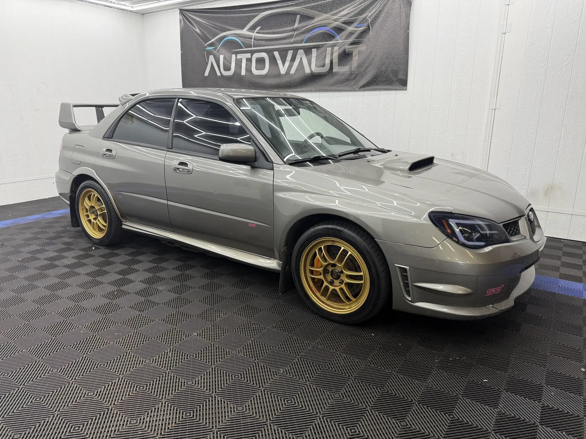 Used 2006 Subaru Impreza WRX STI AWD/4WD image 2
