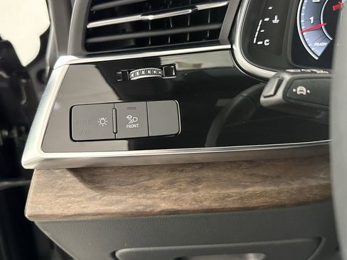 Used 2024 Audi Q8 Premium Plus w/ Premium Plus Package image 20
