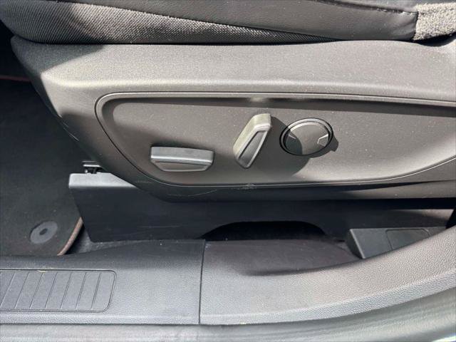 Used 2023 Ford Escape ST-Line w/ Tech Pack #1 AWD/4WD image 16