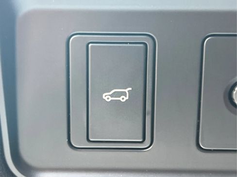 Used 2019 Land Rover Range Rover Sport HSE Dynamic AWD/4WD image 35