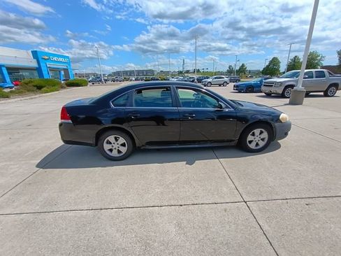 Used 2010 Chevrolet Impala LT FWD image 9