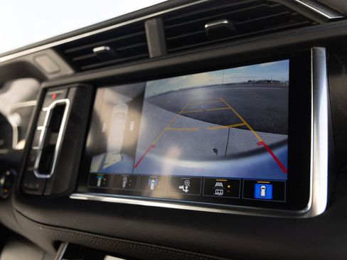 Used 2021 GMC Yukon XL Denali w/ Denali Premium Package image 20