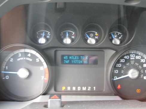 Used 2016 Ford F250 XL w/ Power Equipment Group AWD/4WD image 17