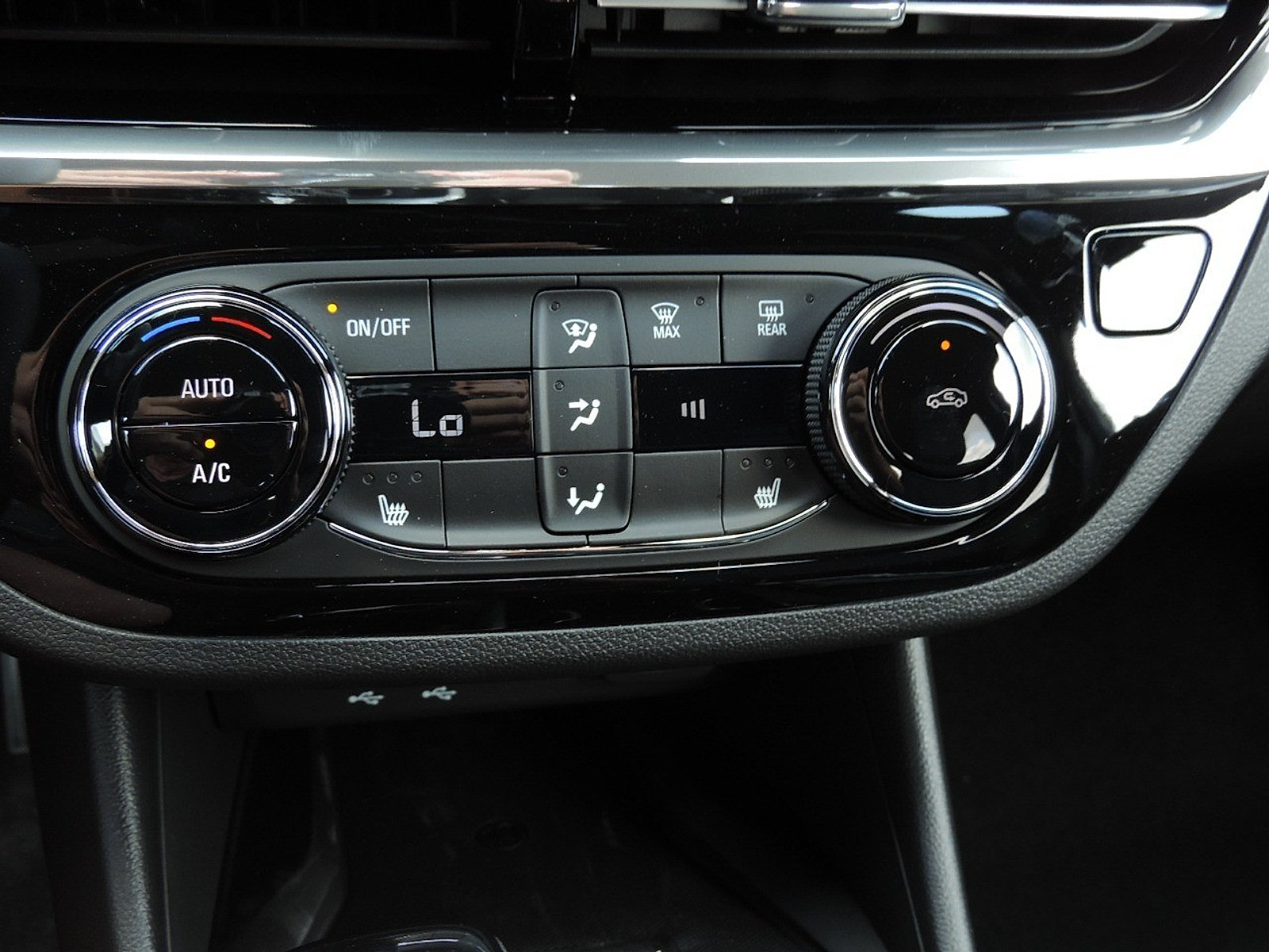 New 2026 Buick Envista Sport Touring w/ Convenience I Package FWD image 18