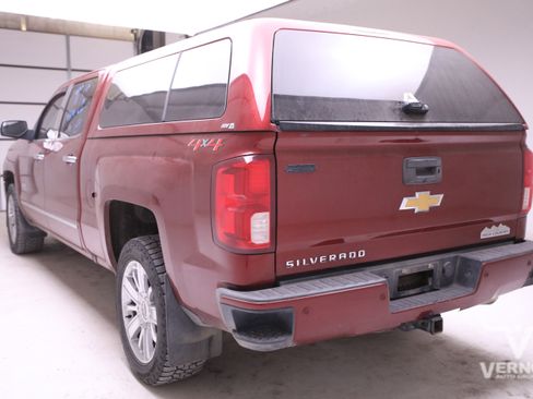 Used 2018 Chevrolet Silverado 1500 High Country image 2