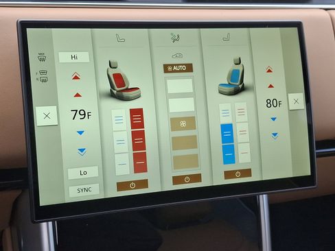 New 2025 Land Rover Range Rover Long Wheelbase SE image 14