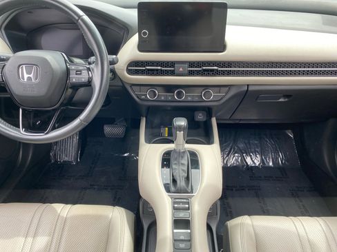 Used 2024 Honda HR-V EX-L image 11