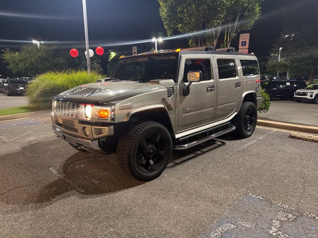 Used 2005 HUMMER H2 w/ Preferred Equipment Group AWD/4WD image 3