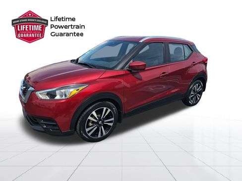 Certified 2020 Nissan Kicks SV FWD image 1