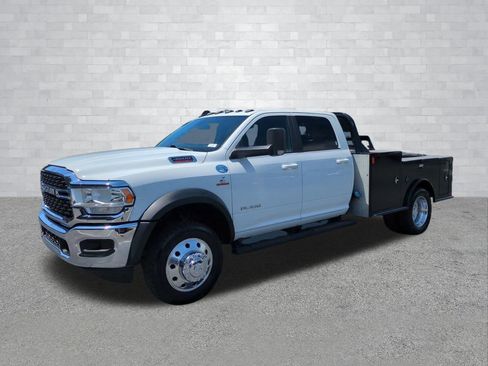 Used 2022 RAM 4500 SLT w/ Quick Order Package 2YG SLT AWD/4WD image 10