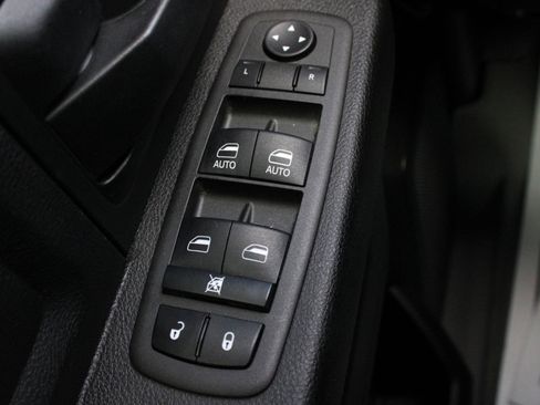 Used 2022 RAM 2500 Tradesman AWD/4WD image 25
