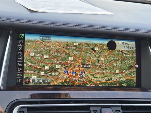 Used 2015 BMW 750i RWD image 22