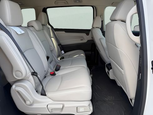 New 2026 Honda Odyssey EX-L image 13