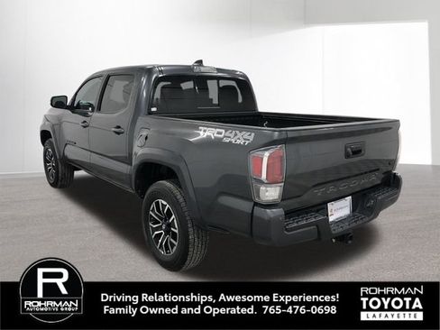 Used 2022 Toyota Tacoma TRD Sport image 4