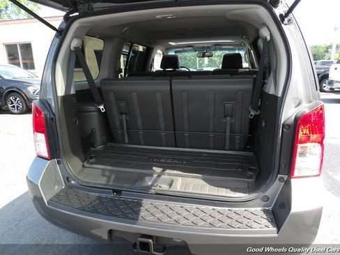 Used 2008 Nissan Pathfinder SE w/ Premium Pkg AWD/4WD image 23