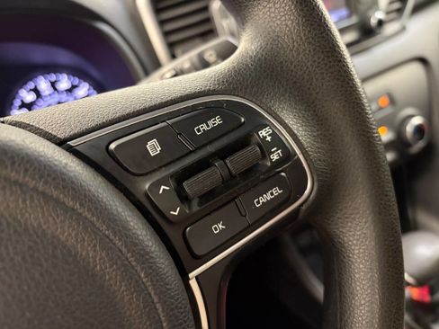 Used 2019 Kia Sportage LX image 17