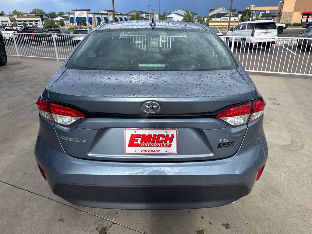 Used 2026 Toyota Corolla LE FWD image 4