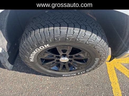 Used 2023 Chevrolet Silverado 1500 LT AWD/4WD image 28